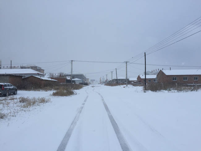 坝上下雪